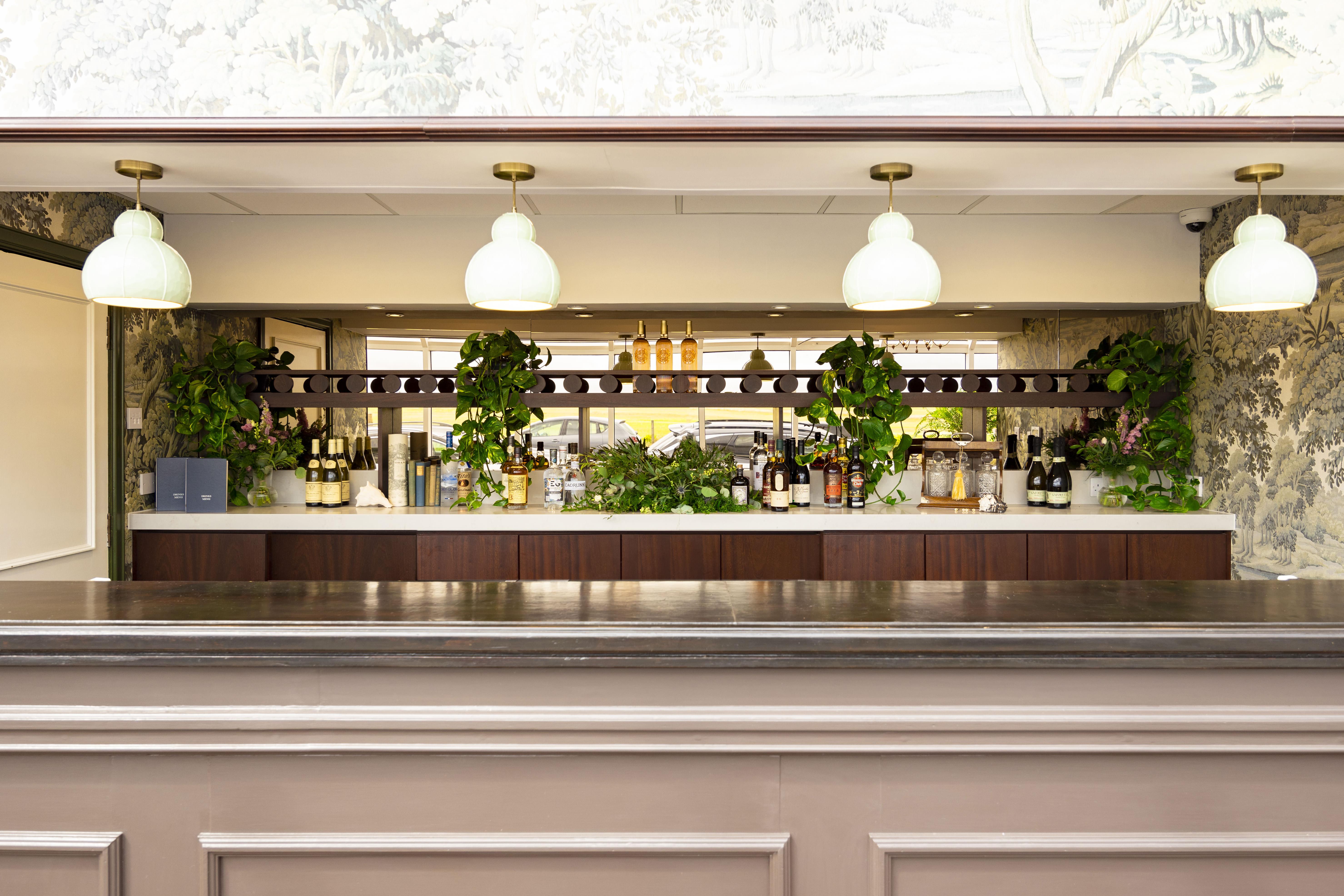Готель Marine Трун Екстер'єр фото The bar at the restaurant
