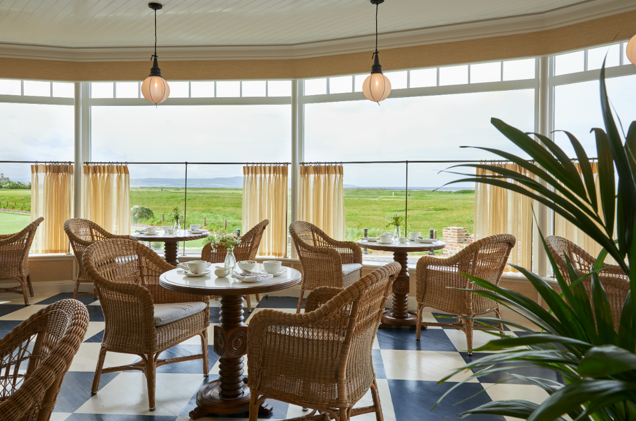Готель Marine Трун Екстер'єр фото The restaurant at the Ocean House